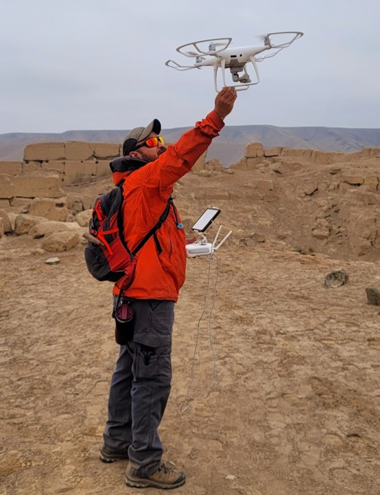 Erik Otárola-Castillo sidebar portrait